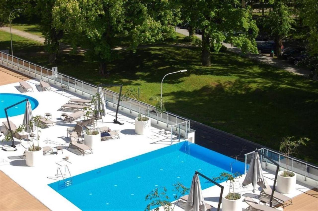 Apartamenty Balticon Nadmorskie Tarasy 코워브제크 외부 사진