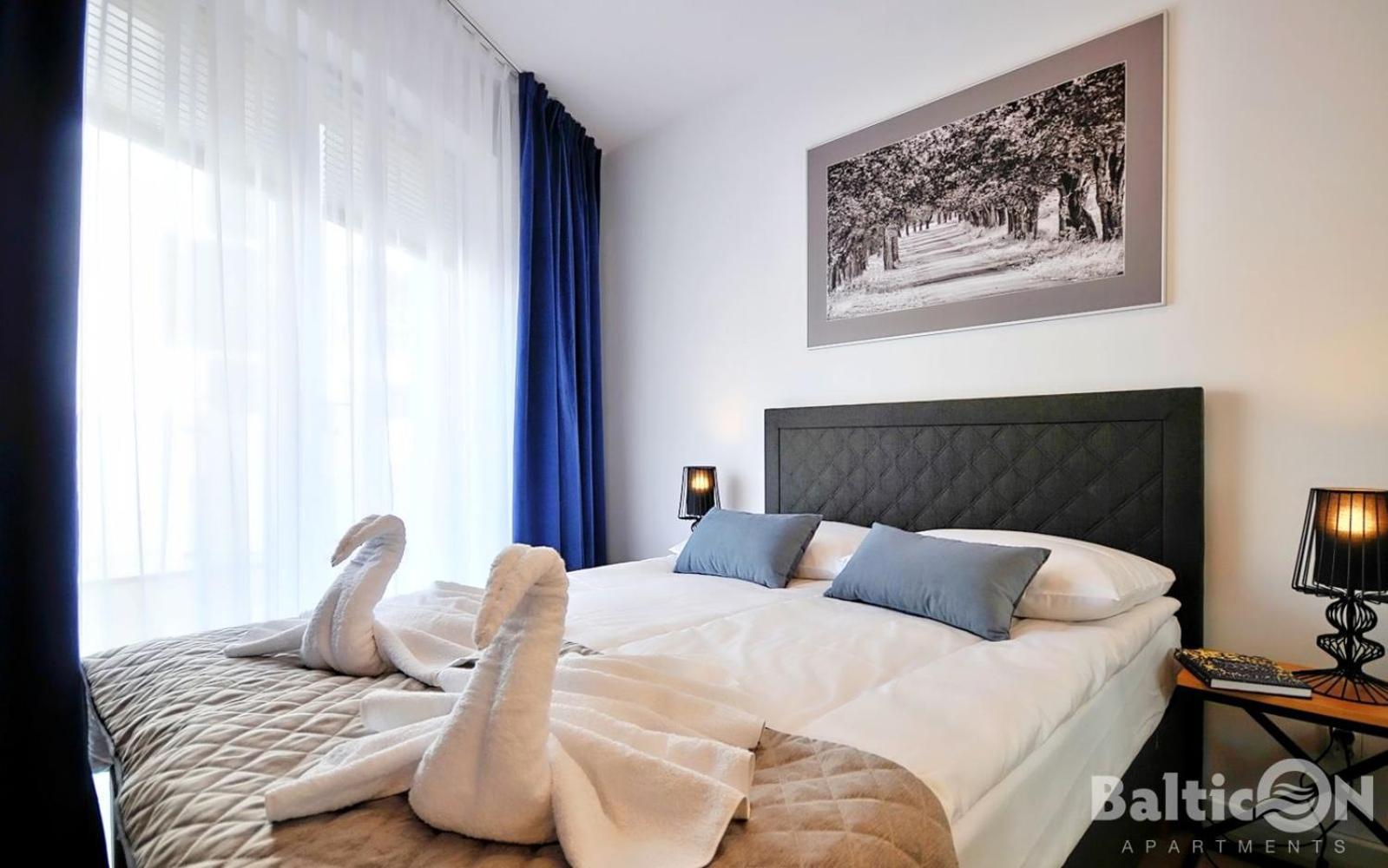 Apartamenty Balticon Nadmorskie Tarasy 코워브제크 객실 사진