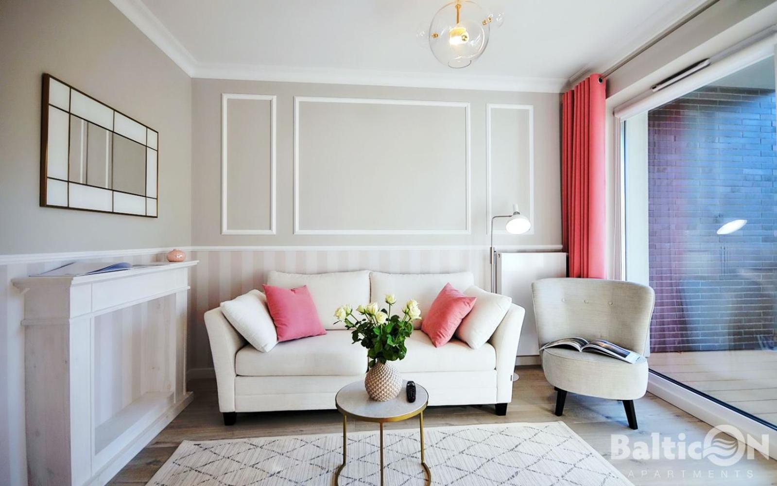 Apartamenty Balticon Nadmorskie Tarasy 코워브제크 외부 사진